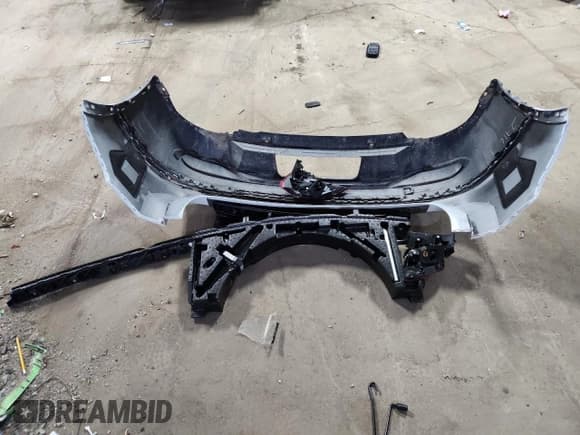 ✅ 2023 Volkswagen Tiguan SE • VIN: 3VVMB7AXXPM068802 • Lot: 82376705. Listed on Copart with 33,596 mi. Free auction sales archive from the USA and detailed vehicle history report at DreamBid. Image 13.