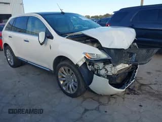 ✅ 2012 Lincoln MKX • VIN: 2LMDJ8JK3CBL00521 • Lot: 43587301. Listed on IAAI with 147,976 mi. Free auction sales archive from the USA and detailed vehicle history report at DreamBid. Image 1.