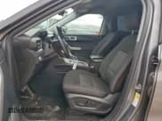 ✅ 2022 Ford Explorer XLT • VIN: 1FMSK7DH7NGB28600 • Lot: 95753695. Wystawiony na Copart z przebiegiem 90 206 mil. Bezpłatny archiwum sprzedaży aukcyjnych z USA i szczegółowy raport historii pojazdu na DreamBid. Zdjęcie 7.