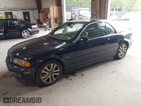 2001 BMW 3 Series 330Ci with VIN WBABS53491JU83172, listed as a IAAI auction lot 42643364 with 92,798 mi miles and . Bid and sale history available at DreamBid. Image 2.