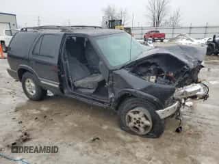 2001 Chevrolet Blazer LT with VIN 1GNDT13W212212474, listed as a Copart auction lot 86156154 with Not provided miles and Non repairable. Bid and sale history available at DreamBid. Image 4.