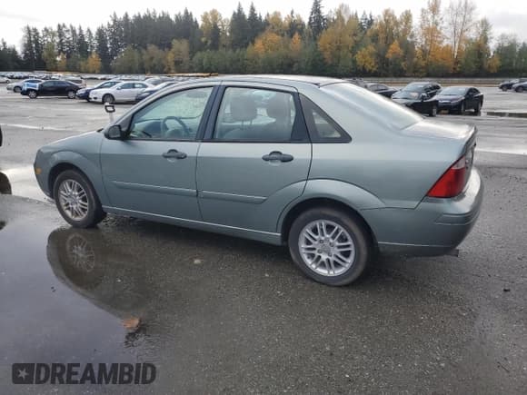 ✅ 2006 Ford Focus S • VIN: 1FAFP34N56W242498 • Lot: 91859985. Wystawiony na Copart z przebiegiem 70 540 mil. Bezpłatny archiwum sprzedaży aukcyjnych z USA i szczegółowy raport historii pojazdu na DreamBid. Zdjęcie 2.