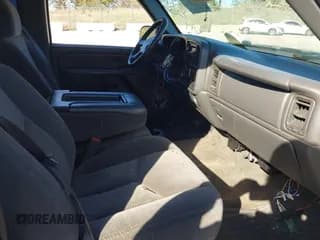 ✅ 2006 Chevrolet Silverado 1500 LT2 • VIN: 2GCEK13T361130251 • Lot: 43419901. Wystawiony na IAAI z przebiegiem 329 794 mil. Bezpłatny archiwum sprzedaży aukcyjnych z USA i szczegółowy raport historii pojazdu na DreamBid. Zdjęcie 5.