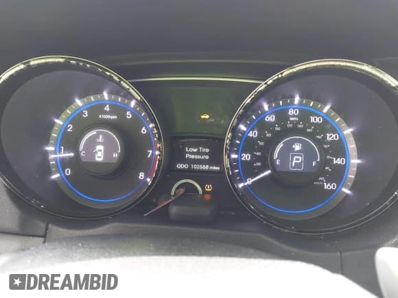 ✅ 2013 Hyundai Sonata SE • VIN: 5NPEC4AC6DH662364 • Лот: 43070922. Опубликован ранее на IAAI с пробегом 102 558 миль. Бесплатный доступ к архиву аукционных продаж из США и подробный отчёт об истории автомобиля на DreamBid. Изображение 7.