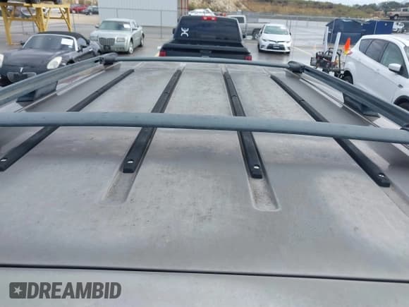 ✅ 2002 Mercury Mountaineer • VIN: 4M2ZU66E82ZJ27704 • Lot: 41400772. Listed on IAAI with 196,394 mi. Free auction sales archive from the USA and detailed vehicle history report at DreamBid. Image 13.