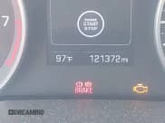 ✅ 2017 Hyundai Elantra SE • VIN: 5NPD84LF6HH060784 • Lot: 42586352. Listed on IAAI with 121,372 mi. Free auction sales archive from the USA and detailed vehicle history report at DreamBid. Image 16.