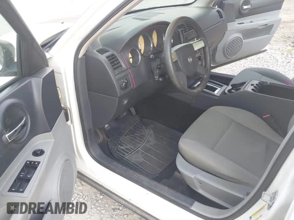 ✅ 2008 Dodge Charger • VIN: 2B3KA43G88H134947 • Лот: 43803200. Опубликован ранее на IAAI с пробегом 163 707 миль. Бесплатный доступ к архиву аукционных продаж из США и подробный отчёт об истории автомобиля на DreamBid. Изображение 5.