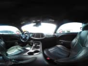 ✅ 2020 Dodge Challenger SXT • VIN: 2C3CDZAG1LH191899 • Lot: 42801091. Wystawiony na IAAI z przebiegiem Nie podano. Bezpłatny archiwum sprzedaży aukcyjnych z USA i szczegółowy raport historii pojazdu na DreamBid. Zdjęcie 18.