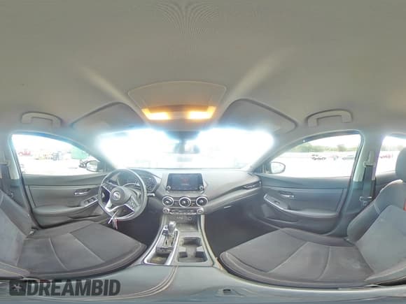 ✅ 2020 Nissan Sentra SR • VIN: 3N1AB8DV6LY257194 • Lot: 81833645. Listed on Copart with 125,073 mi. Free auction sales archive from the USA and detailed vehicle history report at DreamBid. Image 15.