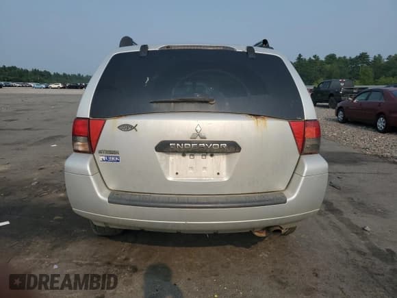 ✅ 2008 Mitsubishi Endeavor LS • VIN: 4A4MN21S58E008939 • Lot: 67119765. Wystawiony na Copart z przebiegiem 167 851 mil. Bezpłatny archiwum sprzedaży aukcyjnych z USA i szczegółowy raport historii pojazdu na DreamBid. Zdjęcie 6.