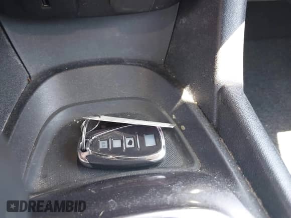 2016 Chevrolet Malibu LS с VIN 1G1ZC5ST6GF298511, выставлен на аукционе IAAI как лот 42760802 с пробегом 103 000 миль миль и . История ставок и продаж доступна на DreamBid. Изображение 11.