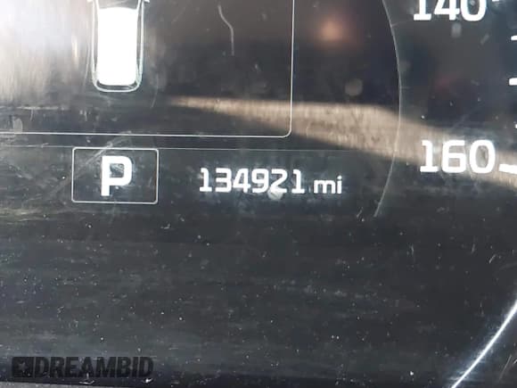 ✅ 2018 Kia Sorento EX • VIN: 5XYPH4A57JG423064 • Lot: 43044608. Wystawiony na IAAI z przebiegiem 134 921 mil. Bezpłatny archiwum sprzedaży aukcyjnych z USA i szczegółowy raport historii pojazdu na DreamBid. Zdjęcie 16.