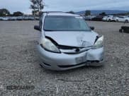 ✅ 2006 Toyota Sienna LE • VIN: 5TDZA23C86S473401 • Lot: 93879495. Listed on Copart with 153,663 mi. Free auction sales archive from the USA and detailed vehicle history report at DreamBid. Image 13.