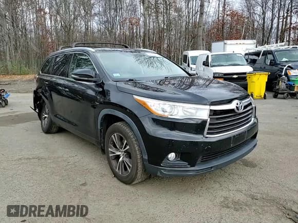 ✅ 2016 Toyota Highlander XLE • VIN: 5TDJKRFH3GS300963 • Lot: 92726075. Wystawiony na Copart z przebiegiem 147 586 mil. Bezpłatny archiwum sprzedaży aukcyjnych z USA i szczegółowy raport historii pojazdu na DreamBid. Zdjęcie 14.