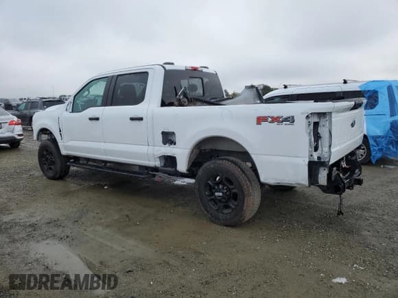 ✅ 2023 Ford F-250 XL • VIN: 1FT8W2BN4PED34325 • Lot: 49441415. Wystawiony na Copart z przebiegiem 28 974 mil. Bezpłatny archiwum sprzedaży aukcyjnych z USA i szczegółowy raport historii pojazdu na DreamBid. Zdjęcie 2.