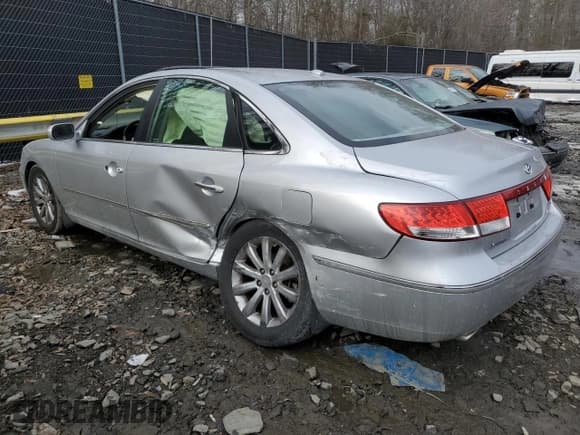 ✅ 2009 Hyundai Azera Limited • VIN: KMHFC46F99A343316 • Lot: 47958075. Listed on Copart with 163,668 mi. Free auction sales archive from the USA and detailed vehicle history report at DreamBid. Image 2.