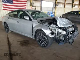 ✅ 2023 Nissan Altima SV • VIN: 1N4BL4DV2PN393077 • Lot: 86634865. Wystawiony na Copart z przebiegiem 40 691 mil. Bezpłatny archiwum sprzedaży aukcyjnych z USA i szczegółowy raport historii pojazdu na DreamBid. Zdjęcie 4.