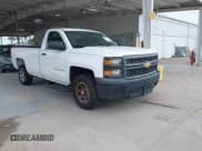 ✅ 2015 Chevrolet Silverado 1500 Work Truck • VIN: 1GCNCPEH6FZ413825 • Lot: 43827347. Wystawiony na IAAI z przebiegiem 172 655 mil. Bezpłatny archiwum sprzedaży aukcyjnych z USA i szczegółowy raport historii pojazdu na DreamBid. Zdjęcie 1.