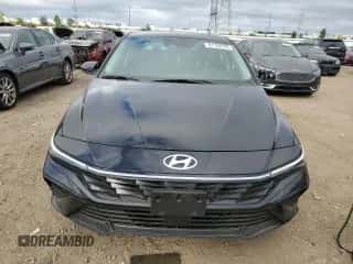 2024 Hyundai Elantra SEL с VIN KMHLS4DG1RU715411, выставлен на аукционе Copart как лот 81704795 с пробегом 11 230 миль миль и Списание • Salvage title. История ставок и продаж доступна на DreamBid. Изображение 5.