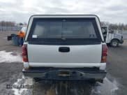 ✅ 2005 Chevrolet Silverado 2500HD LT • VIN: 1GCHK23215F950393 • Lot: 41780395. Wystawiony na IAAI z przebiegiem 294 419 mil. Bezpłatny archiwum sprzedaży aukcyjnych z USA i szczegółowy raport historii pojazdu na DreamBid. Zdjęcie 16.