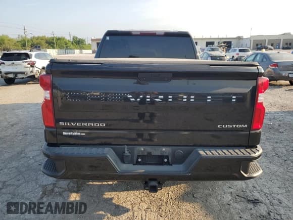 ✅ 2021 Chevrolet Silverado 1500 Custom • VIN: 1GCRYBEK9MZ192459 • Lot: 66268034. Wystawiony na Copart z przebiegiem 40 993 mil. Bezpłatny archiwum sprzedaży aukcyjnych z USA i szczegółowy raport historii pojazdu na DreamBid. Zdjęcie 6.