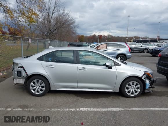 ✅ 2024 Toyota Corolla LE • VIN: 5YFB4MDE8RP114583 • Лот: 43621895. Опубликован ранее на IAAI с пробегом 8 922 миль. Бесплатный доступ к архиву аукционных продаж из США и подробный отчёт об истории автомобиля на DreamBid. Изображение 13.