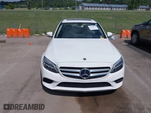 ✅ 2019 Mercedes-Benz C 300 • VIN: 55SWF8DB6KU300650 • Lot: 42540472. Listed on IAAI with 42,548 mi. Free auction sales archive from the USA and detailed vehicle history report at DreamBid. Image 12.