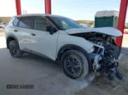 ✅ 2025 Nissan Rogue S • VIN: 5N1BT3AA4SC782647 • Lot: 43734135. Wystawiony na IAAI z przebiegiem 9 892 mil. Bezpłatny archiwum sprzedaży aukcyjnych z USA i szczegółowy raport historii pojazdu na DreamBid. Zdjęcie 1.