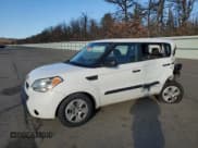 ✅ 2011 Kia Soul • VIN: KNDJT2A14B7308264 • Лот: 93506205. Опубликован ранее на Copart с пробегом 160 626 миль. Бесплатный доступ к архиву аукционных продаж из США и подробный отчёт об истории автомобиля на DreamBid. Изображение 1.