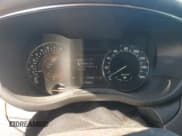 ✅ 2016 Lincoln MKC Reserve • VIN: 5LMCJ3C90GUJ14923 • Lot: 86153255. Wystawiony na Copart z przebiegiem 178 390 mil. Bezpłatny archiwum sprzedaży aukcyjnych z USA i szczegółowy raport historii pojazdu na DreamBid. Zdjęcie 9.