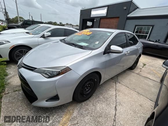✅ 2019 Toyota Corolla L • VIN: 2T1BURHE6KC198934 • Лот: 60146495. Опубликован ранее на Copart с пробегом 161 347 миль. Бесплатный доступ к архиву аукционных продаж из США и подробный отчёт об истории автомобиля на DreamBid. Изображение 2.