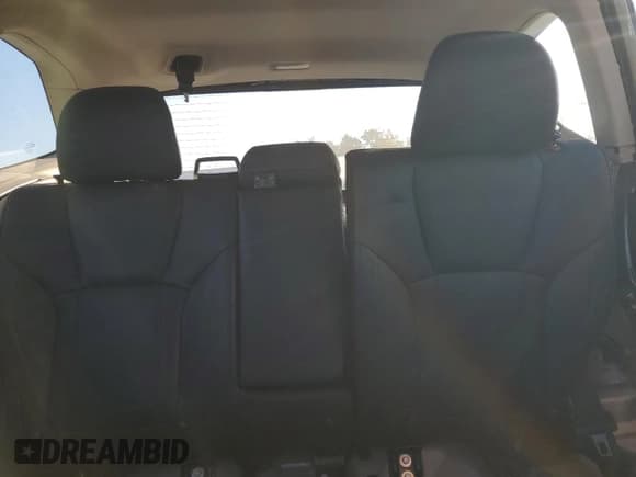 ✅ 2019 Subaru Forester Limited • VIN: JF2SKAUC2KH500955 • Лот: 82579345. Опубликован ранее на Copart с пробегом 127 939 миль. Бесплатный доступ к архиву аукционных продаж из США и подробный отчёт об истории автомобиля на DreamBid. Изображение 10.