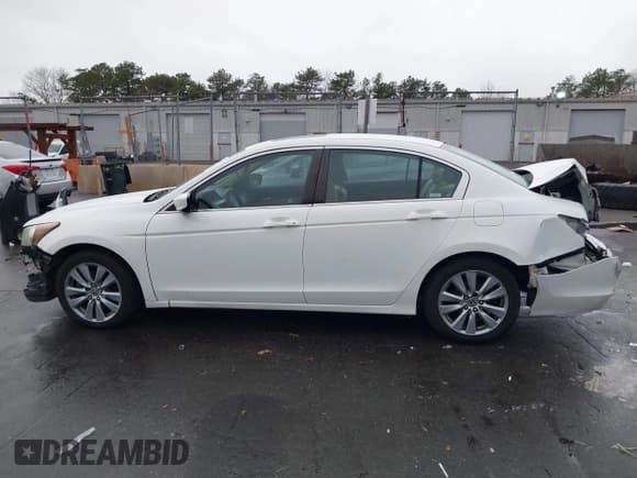 ✅ 2011 Honda Accord EX • VIN: 1HGCP2F78BA034839 • Lot: 43794959. Listed on IAAI with 117,966 mi. Free auction sales archive from the USA and detailed vehicle history report at DreamBid. Image 15.