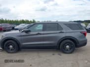 ✅ 2025 Ford Police Interceptor Utility • VIN: 1FM5K8AB9SGB13773 • Lot: 43087413. Wystawiony na IAAI z przebiegiem 5 378 mil. Bezpłatny archiwum sprzedaży aukcyjnych z USA i szczegółowy raport historii pojazdu na DreamBid. Zdjęcie 14.