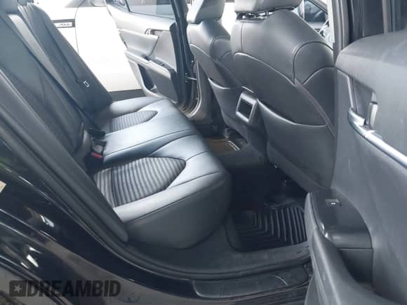 2019 Toyota Camry LE z VIN 4T1B11HKXKU217662, wystawiony jako IAAI lot #42639751 z przebiegiem 208 492 mil mil oraz . Historia ofert i sprzedaży dostępna na DreamBid. Obrazek 8.