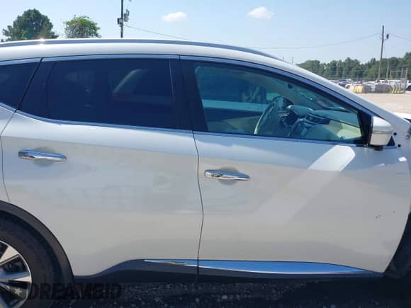 2015 Nissan Murano Platinum with VIN 5N1AZ2MG2FN210359, listed as a IAAI auction lot 43175703 with 139,756 mi miles and . Bid and sale history available at DreamBid. Image 14.