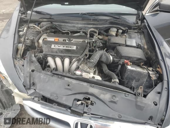 ✅ 2006 Honda Accord LX • VIN: 1HGCM55406A131203 • Lot: 93963205. Wystawiony na Copart z przebiegiem 260 718 mil. Bezpłatny archiwum sprzedaży aukcyjnych z USA i szczegółowy raport historii pojazdu na DreamBid. Zdjęcie 11.