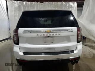 ✅ 2023 Chevrolet Suburban Premier • VIN: 1GNSKFKD2PR328619 • Lot: 74040644. Wystawiony na Copart z przebiegiem 42 163 mil. Bezpłatny archiwum sprzedaży aukcyjnych z USA i szczegółowy raport historii pojazdu na DreamBid. Zdjęcie 6.