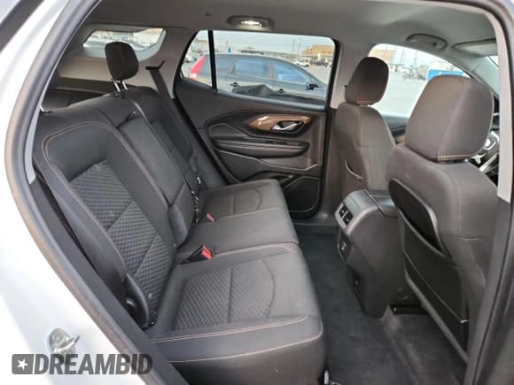 ✅ 2020 GMC Terrain SLE • VIN: 3GKALTEVXLL203457 • Lot: 89553575. Wystawiony na Copart z przebiegiem 45 913 mil. Bezpłatny archiwum sprzedaży aukcyjnych z USA i szczegółowy raport historii pojazdu na DreamBid. Zdjęcie 11.