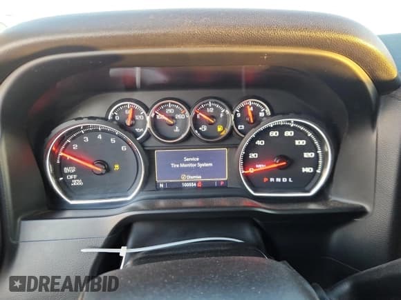 ✅ 2019 Chevrolet Silverado 1500 RST • VIN: 1GCPWDED8KZ126976 • Lot: 89531595. Listed on Copart with 100,554 mi. Free auction sales archive from the USA and detailed vehicle history report at DreamBid. Image 9.