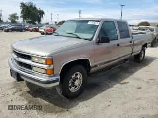 2000 Chevrolet Silverado 3500 с VIN 1GCGC33RXYF421587, выставлен на аукционе Copart как лот 81269875 с пробегом 330 642 миль миль и Чистый • Clean title. История ставок и продаж доступна на DreamBid. Изображение 1.