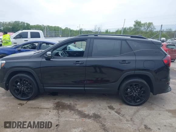 ✅ 2022 GMC Terrain SLT • VIN: 3GKALVEV0NL276058 • Lot: 42314332. Listed on IAAI with Not provided. Free auction sales archive from the USA and detailed vehicle history report at DreamBid. Image 14.