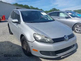 ✅ 2011 Volkswagen Golf • VIN: WVWDB7AJ2BW057800 • Lot: 42647403. Wystawiony na IAAI z przebiegiem 189 587 mil. Bezpłatny archiwum sprzedaży aukcyjnych z USA i szczegółowy raport historii pojazdu na DreamBid. Zdjęcie 1.