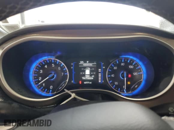 ✅ 2022 Chrysler Voyager LX • VIN: 2C4RC1CG4NR158156 • Lot: 86328915. Wystawiony na Copart z przebiegiem 62 777 mil. Bezpłatny archiwum sprzedaży aukcyjnych z USA i szczegółowy raport historii pojazdu na DreamBid. Zdjęcie 9.