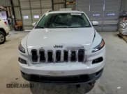 ✅ 2014 Jeep Cherokee Latitude • VIN: 1C4PJLCSXEW212869 • Lot: 94179855. Wystawiony na Copart z przebiegiem 114 124 mil. Bezpłatny archiwum sprzedaży aukcyjnych z USA i szczegółowy raport historii pojazdu na DreamBid. Zdjęcie 5.