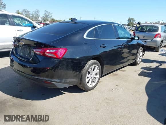 2021 Chevrolet Malibu LT z VIN 1G1ZD5ST4MF029092, wystawiony jako IAAI lot #43140843 z przebiegiem 82 605 mil mil oraz . Historia ofert i sprzedaży dostępna na DreamBid. Obrazek 4.