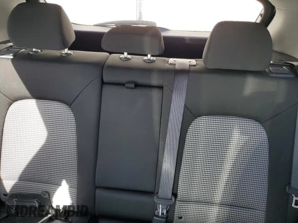 ✅ 2018 Hyundai Kona SEL • VIN: KM8K22AA0JU122272 • Лот: 73754573. Опубликован ранее на Copart с пробегом 68 264 миль. Бесплатный доступ к архиву аукционных продаж из США и подробный отчёт об истории автомобиля на DreamBid. Изображение 10.