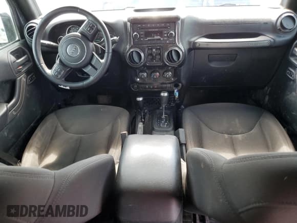 ✅ 2017 Jeep Wrangler Unlimited Sport • VIN: 1C4BJWDG4HL678163 • Lot: 65164895. Wystawiony na Copart z przebiegiem 112 080 mil. Bezpłatny archiwum sprzedaży aukcyjnych z USA i szczegółowy raport historii pojazdu na DreamBid. Zdjęcie 8.