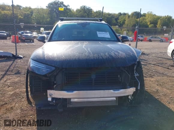 ✅ 2022 Audi Q5 S line Premium Plus • VIN: WA1EAAFY4N2085386 • Lot: 43325714. Wystawiony na IAAI z przebiegiem 20 951 mil. Bezpłatny archiwum sprzedaży aukcyjnych z USA i szczegółowy raport historii pojazdu na DreamBid. Zdjęcie 13.