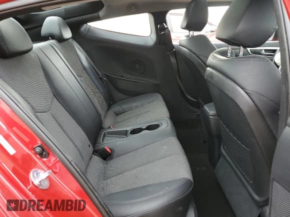 ✅ 2013 Hyundai Veloster w/Black Int • VIN: KMHTC6AD8DU146276 • Lot: 91920935. Wystawiony na Copart z przebiegiem 60 957 mil. Bezpłatny archiwum sprzedaży aukcyjnych z USA i szczegółowy raport historii pojazdu na DreamBid. Zdjęcie 10.